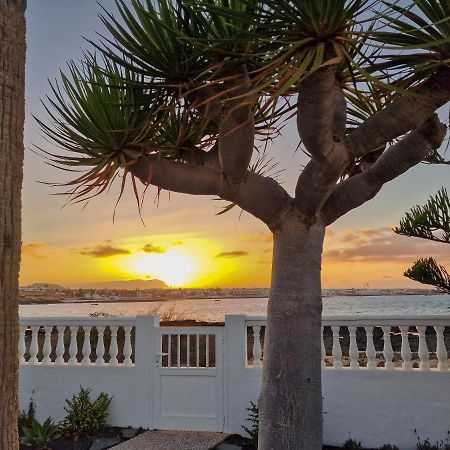 Villa La Maja Beachfront Corralejo Luaran gambar